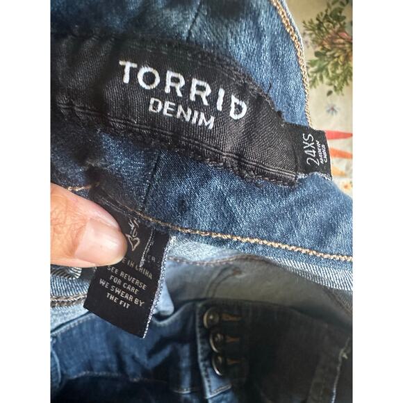 Torrid Jeans Jegging Skinny Super Soft High-Rise Extra Short - Picture 8 of 12